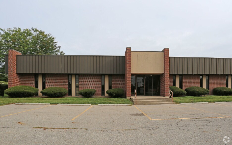 More Photos Of 1455 W Main St, Tipp City Warehouse For Lease