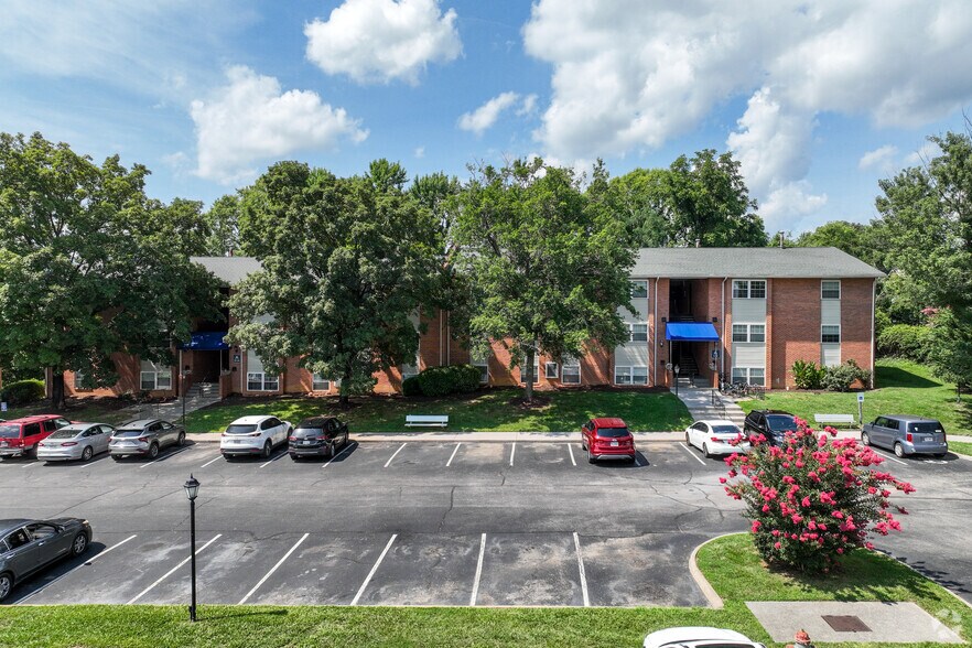 More Photos Of 777 Roanoke Blvd, Salem Apartments For Sale