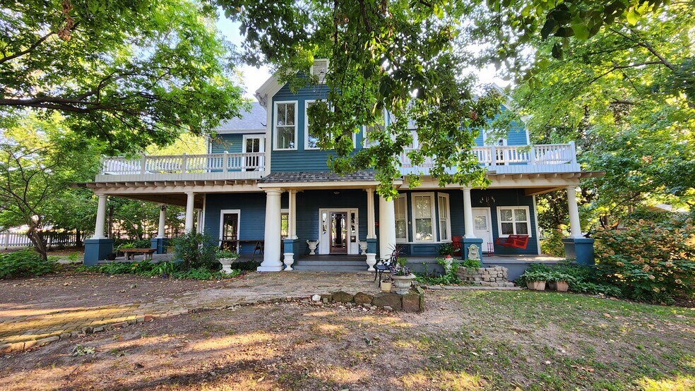 More Photos Of 224 W Chickasaw St, Tahlequah Hospitality For Sale