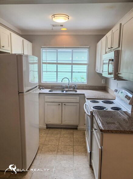 More Photos Of 395 Oakland Ave SE, Atlanta Apartments For Sale