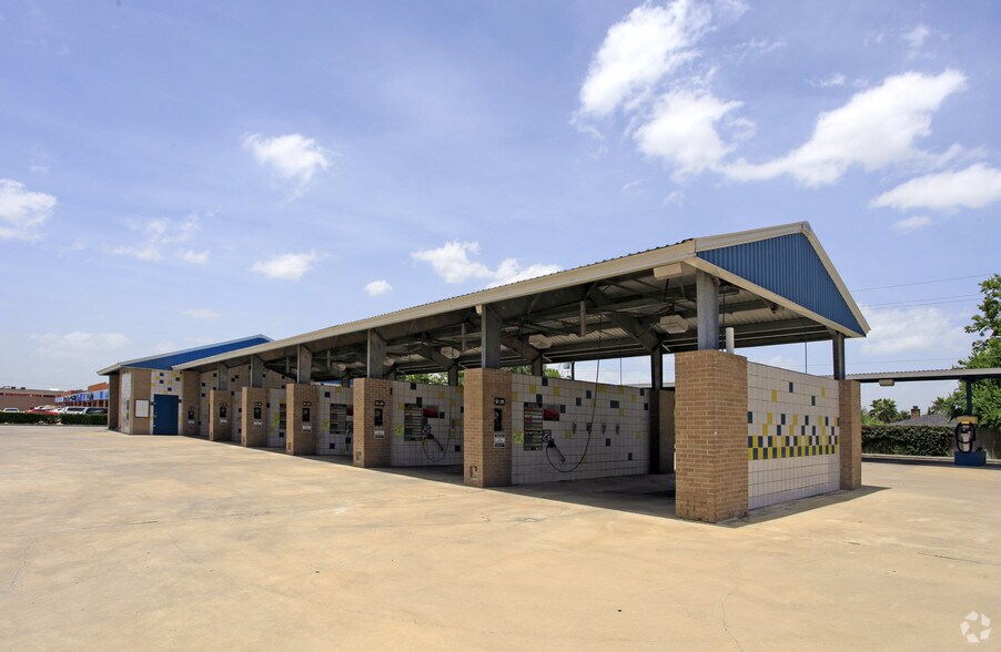 Primary Photo Of 8450 Bellfort Ave, Houston Carwash For Lease