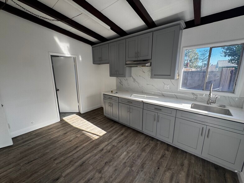 More Photos Of 4917 Encinita Ave, Temple City Warehouse For Sale