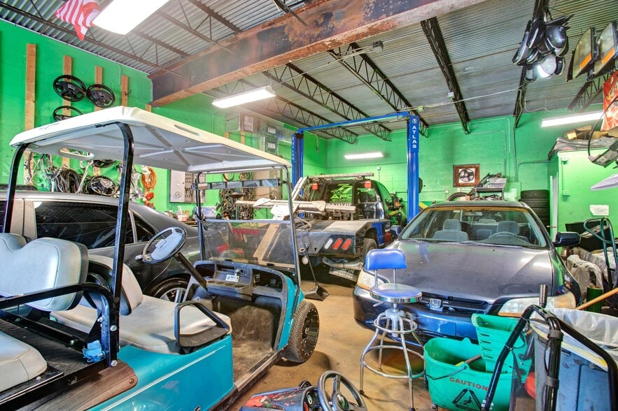 More Photos Of 1901 SW 100th Ter, Miramar Warehouse For Lease