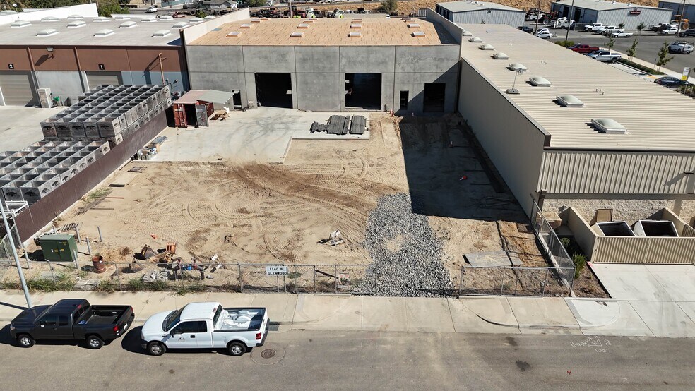 More Photos Of 1140 Glenwood ave, Turlock Showroom For Lease