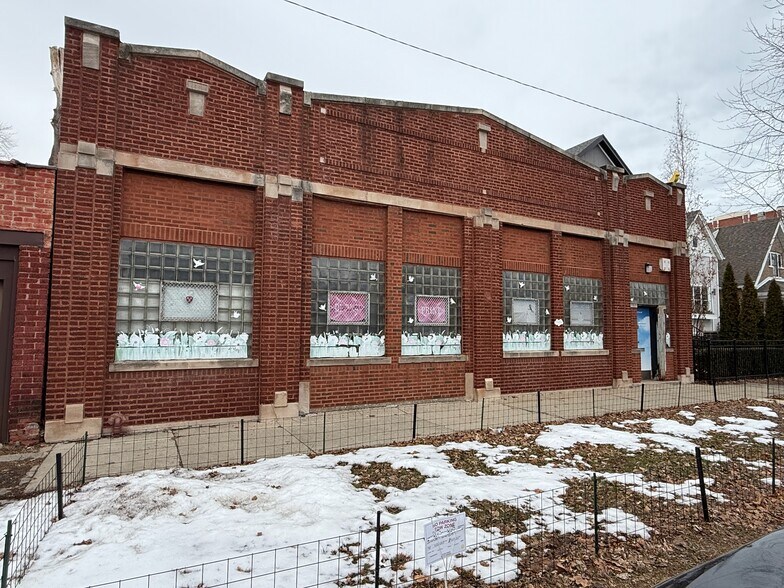 More Photos Of 3338 N Ravenswood Ave, Chicago Industrial For Sale