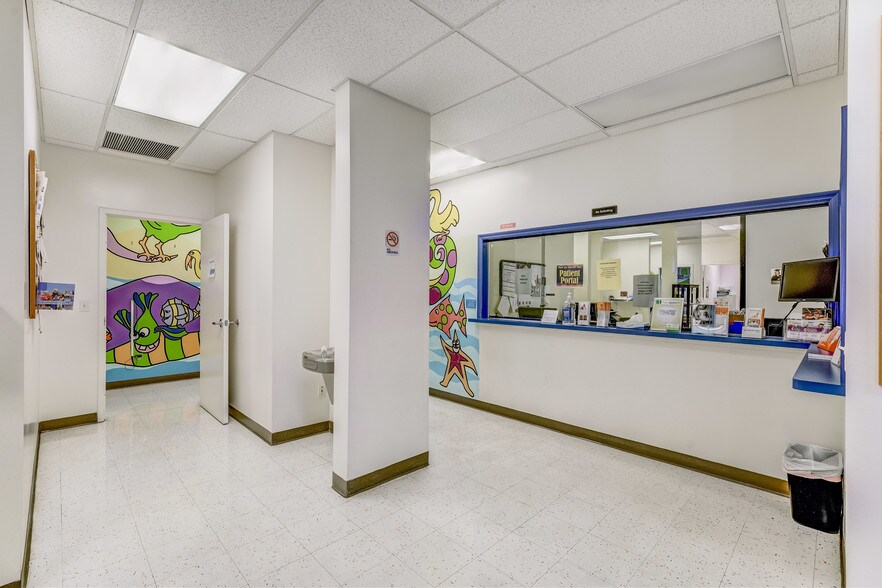 More Photos Of 5205 Village Blvd, West Palm Beach Medical For Lease