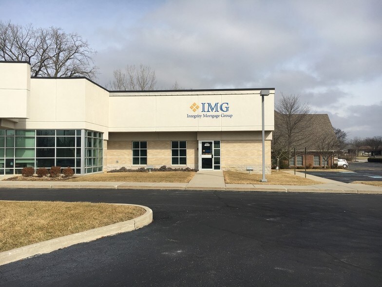 More Photos Of 7340 Crossing Pl, Fishers Medical For Lease