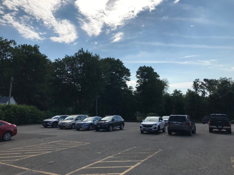 More Photos Of 464 Wolcott Rd, Wolcott Office For Lease