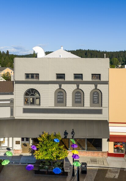 More Photos Of 161 Mill St, Grass Valley Freestanding For Sale
