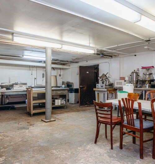 More Photos Of 3400 River Rd, Franklin Park Restaurant For Sale