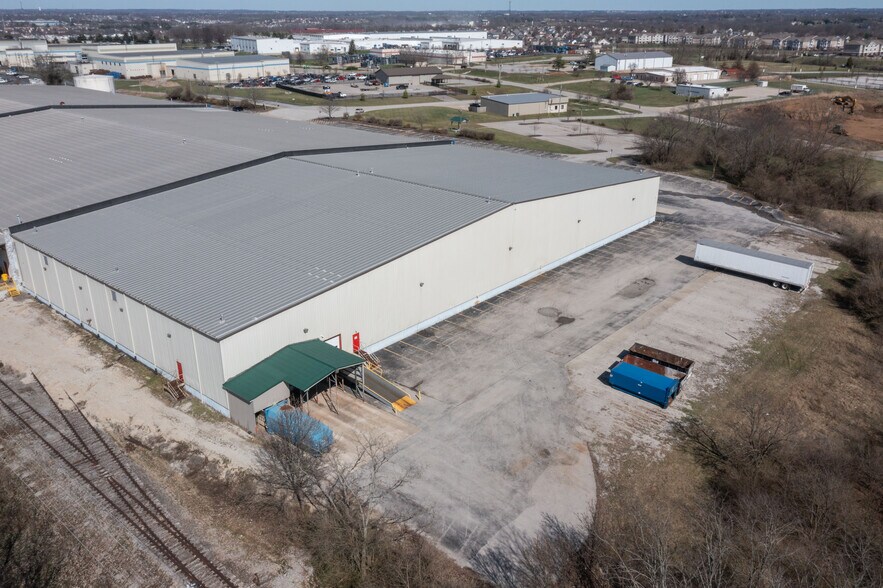 More Photos Of 108 Summer Ct, Georgetown Warehouse For Sale