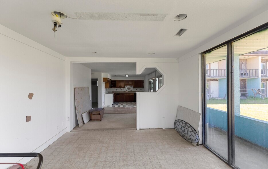 More Photos Of 1010 N Eufaula Ave, Eufaula Hotel For Sale