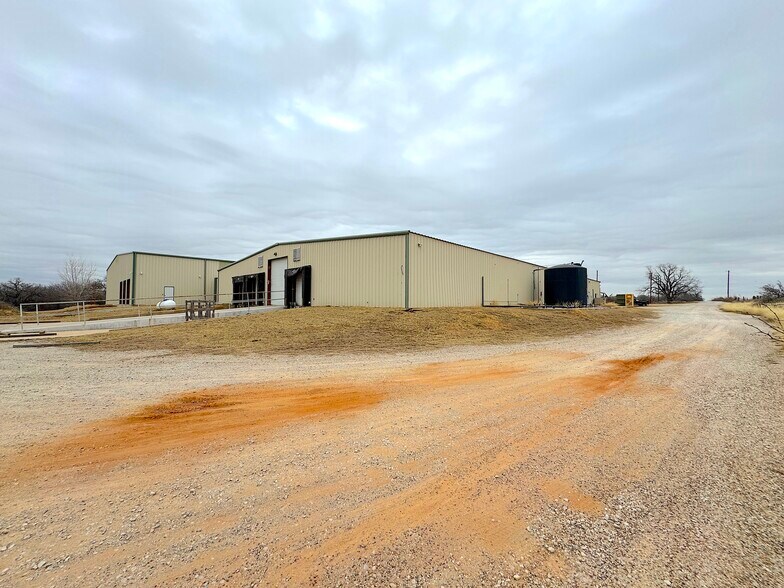 More Photos Of 398 Meeks Bnd, Millsap Industrial For Sale