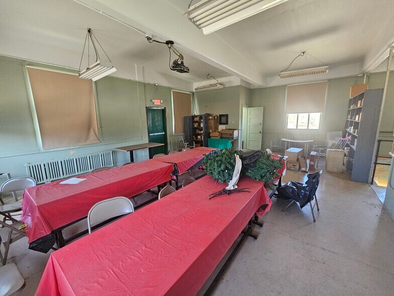 More Photos Of 173 Water St, Bridgeton Warehouse For Sale