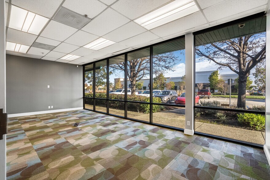 More Photos Of 1300 Industrial Rd, San Carlos Research And Development For Lease