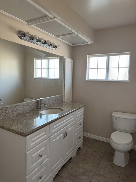 More Photos Of 10811 Amigo Ave, Porter Ranch Specialty For Sale