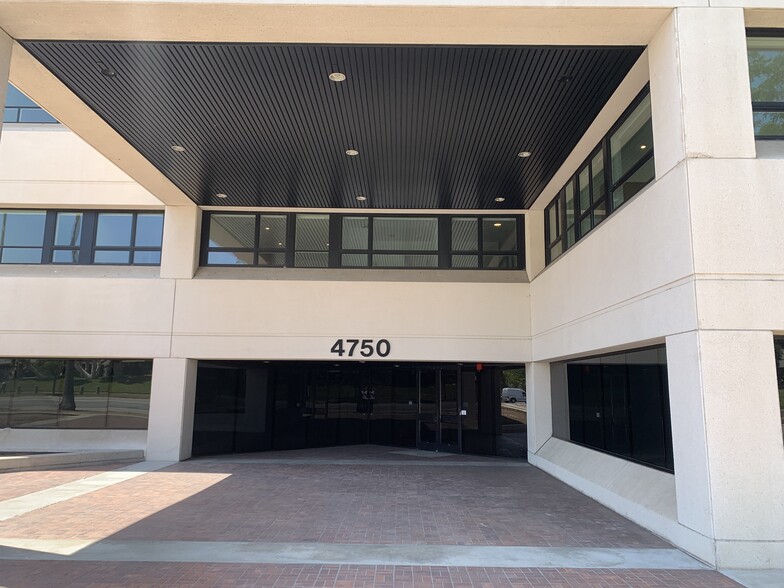 More Photos Of 701 S Hudson Ave, Los Angeles Apartments For Lease