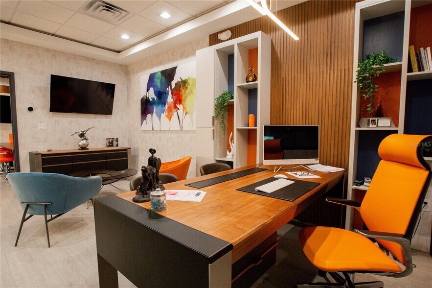 More Photos Of 1700 35th St, Orlando Warehouse For Lease