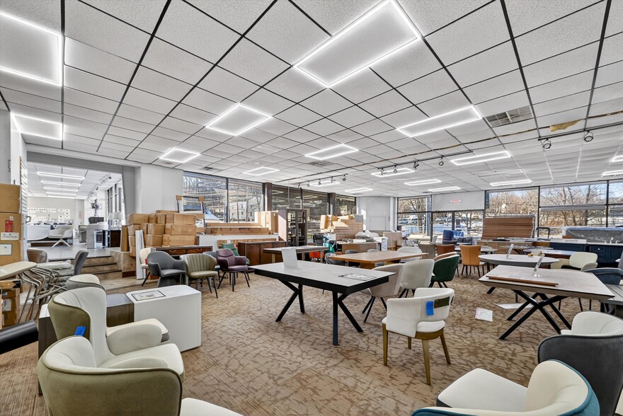 More Photos Of 330 Stage Rd, Monroe Auto Dealership For Lease