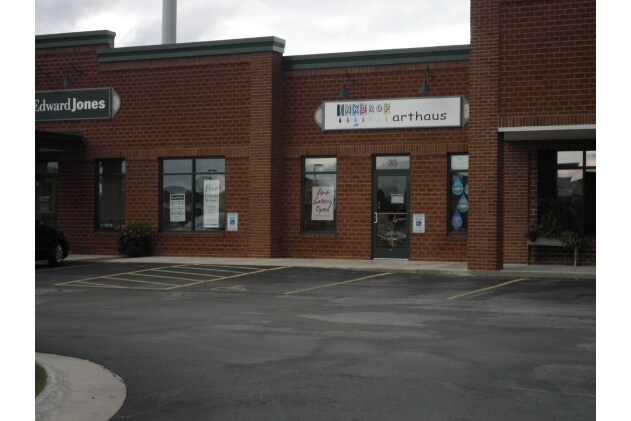 More Photos Of 2625 Development Dr, Green Bay Storefront Retail Office For Lease