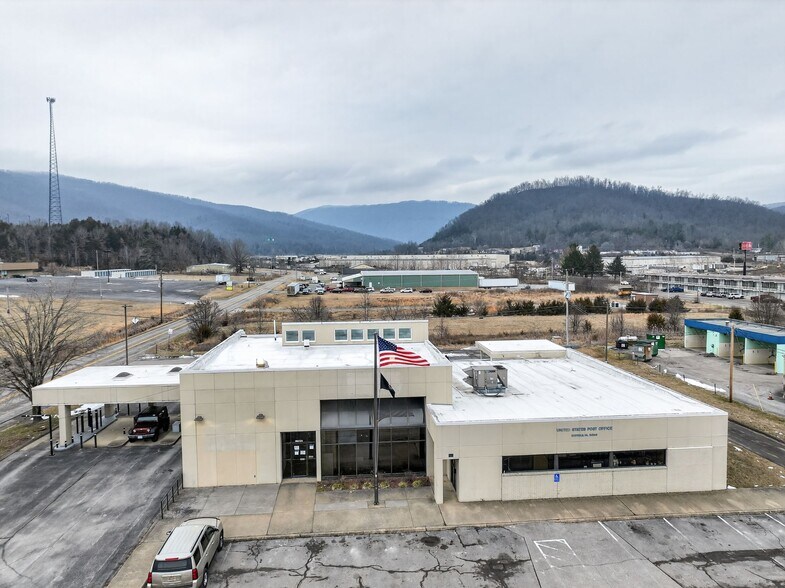 Primary Photo Of 466 Duff Patt Hwy, Duffield Bank For Sale