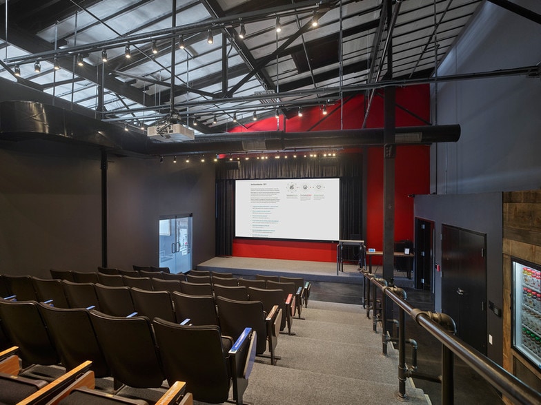 More Photos Of 1800 E State St, Hamilton Showroom For Lease