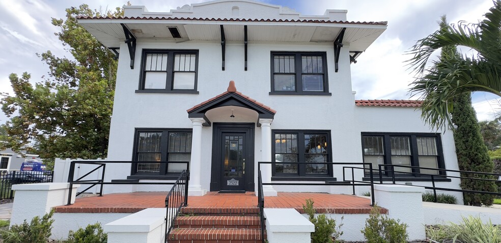 Primary Photo Of 2522 W Kennedy Blvd, Tampa Medical For Sale