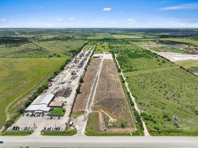 More Photos Of 9605 Fm 812, Austin Warehouse For Lease
