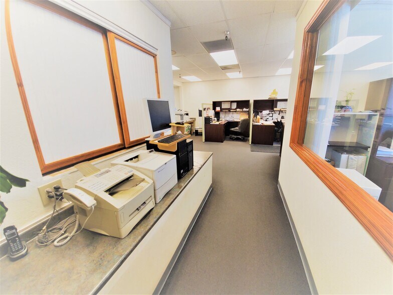 More Photos Of 901 S Fremont Ave, Alhambra Warehouse For Lease