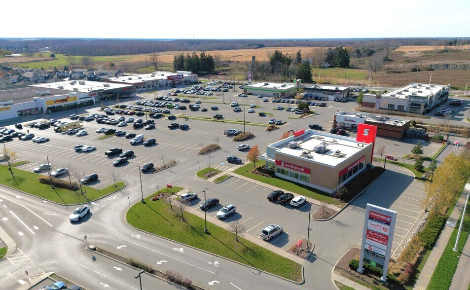 More Photos Of 927 Southdale W rd, London General Retail For Lease