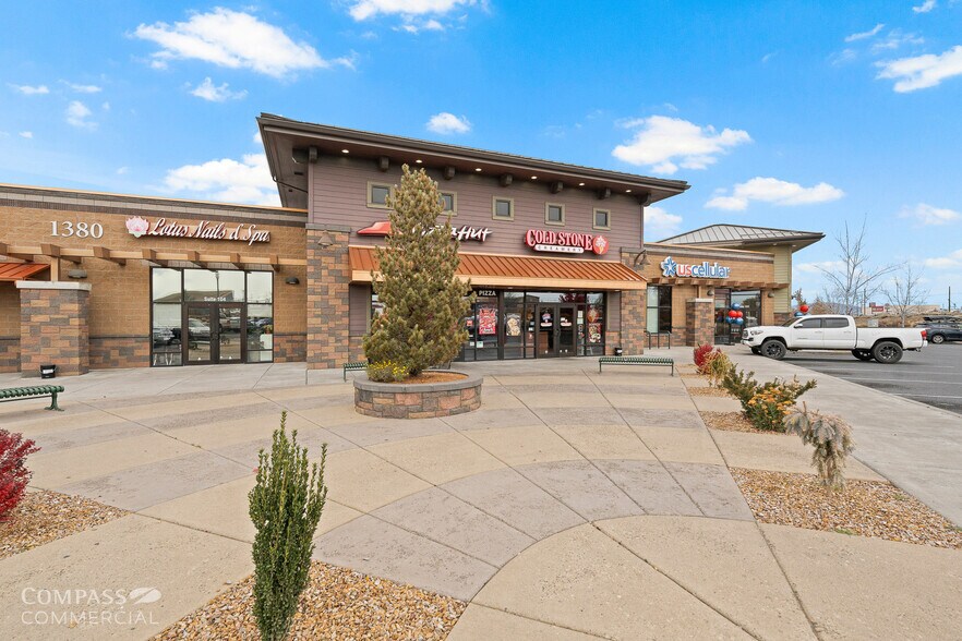 More Photos Of 1380-1400 SW Canal Blvd, Redmond Unknown For Lease