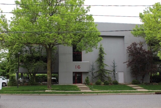 More Photos Of 16 Arcadian Way, Paramus Office For Lease
