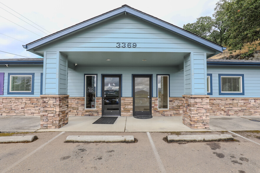 Primary Photo Of 3369 NE Stephens St, Roseburg Medical For Lease