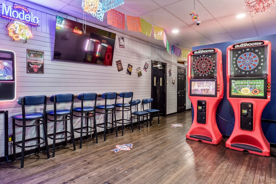 More Photos Of 415 N Center St, Durand General Retail For Sale