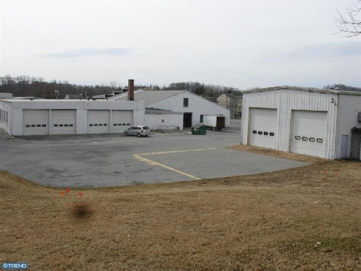 More Photos Of 41 N Centre Ave, Leesport Auto Dealership For Sale