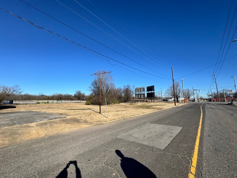 More Photos Of 2024 Avenue C, Birmingham Office Residential For Sale