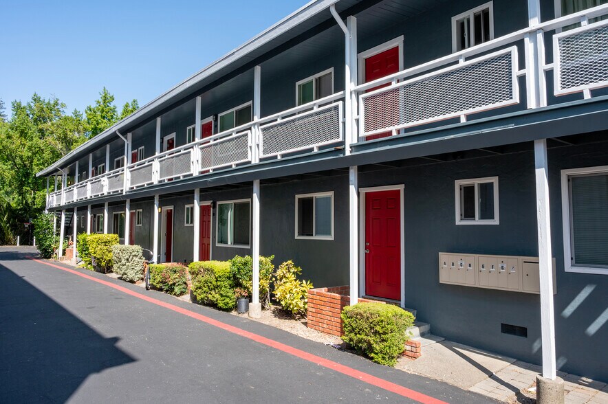 More Photos Of 131 Kent Ave, Kentfield Apartments For Sale