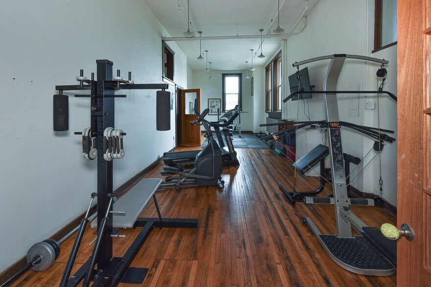 More Photos Of 4403 St Clair Ave, Cleveland Coworking Space