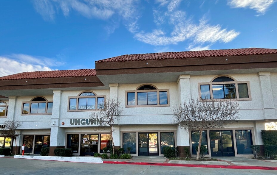 Primary Photo Of 28048 Bouquet Canyon Rd, Santa Clarita Storefront Retail Office For Lease