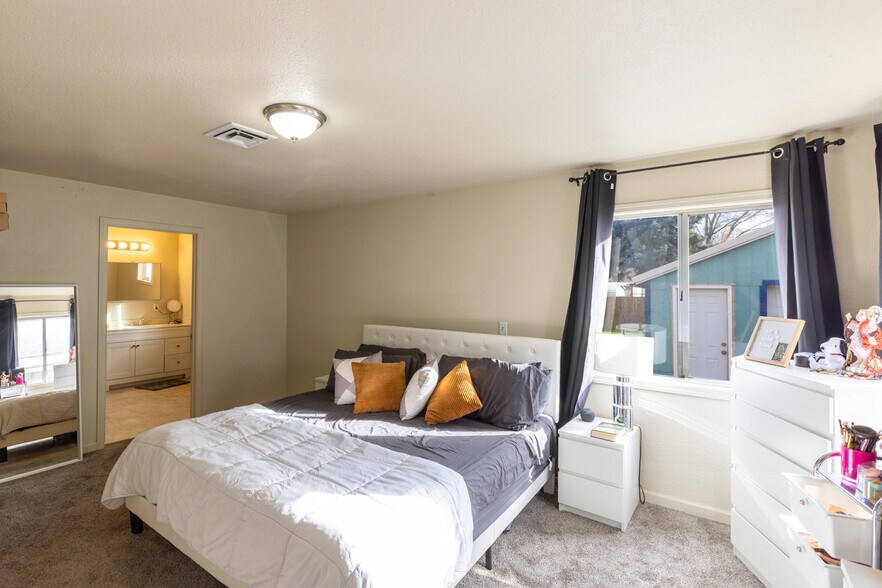 More Photos Of 758 Pleasant Ct, The Dalles Specialty For Sale