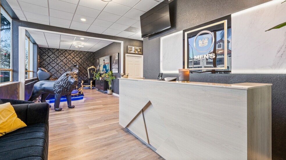 More Photos Of 1510 E Colonial Dr, Orlando Office For Lease