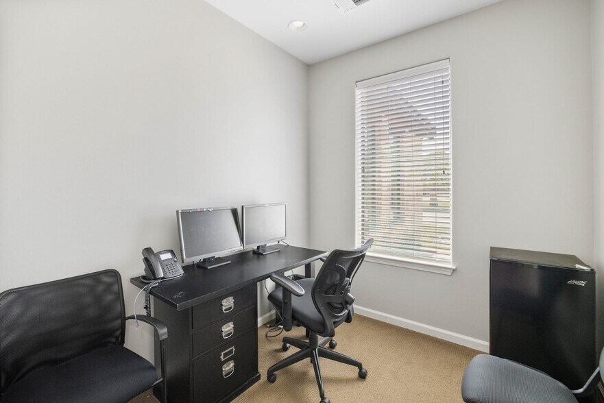 More Photos Of 3009 Glacier Pass, Cedar Park Medical For Lease