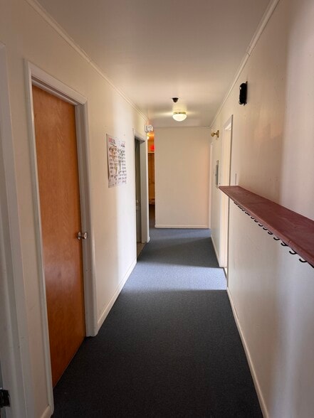 More Photos Of 518 Hegeman St, Schenectady Office For Sale