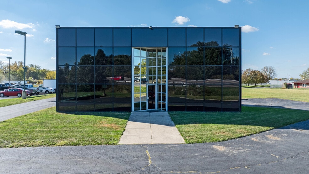 Primary Photo Of 3050 Delta Marine Dr, Columbus Office For Sale