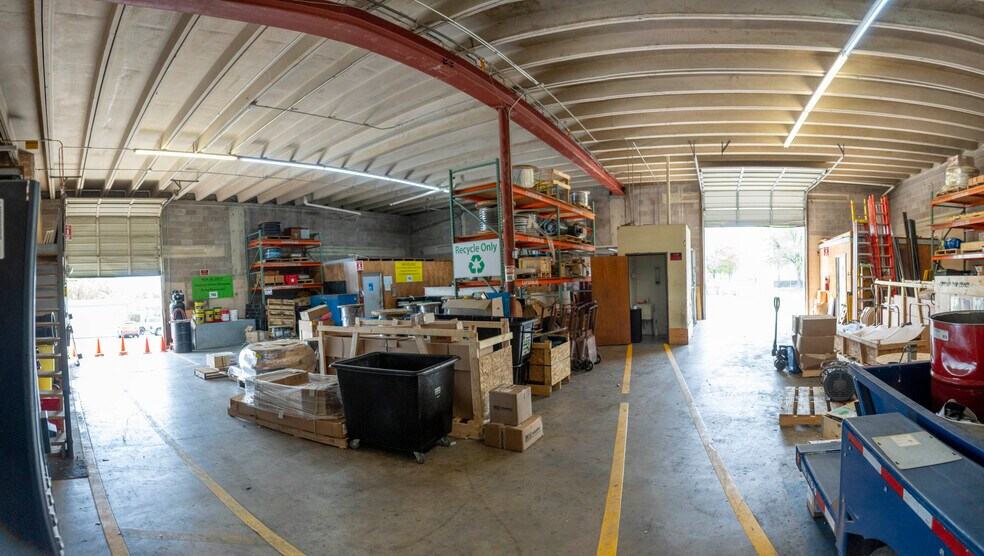 More Photos Of 3615 Willow Springs Rd, Austin Warehouse For Lease