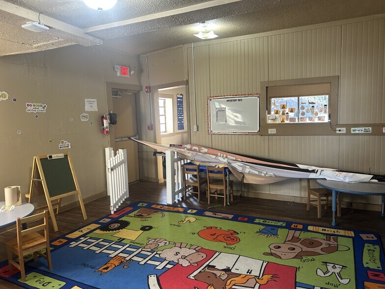 More Photos Of 1210 Saint Johns Ave, Palatka Office For Sale