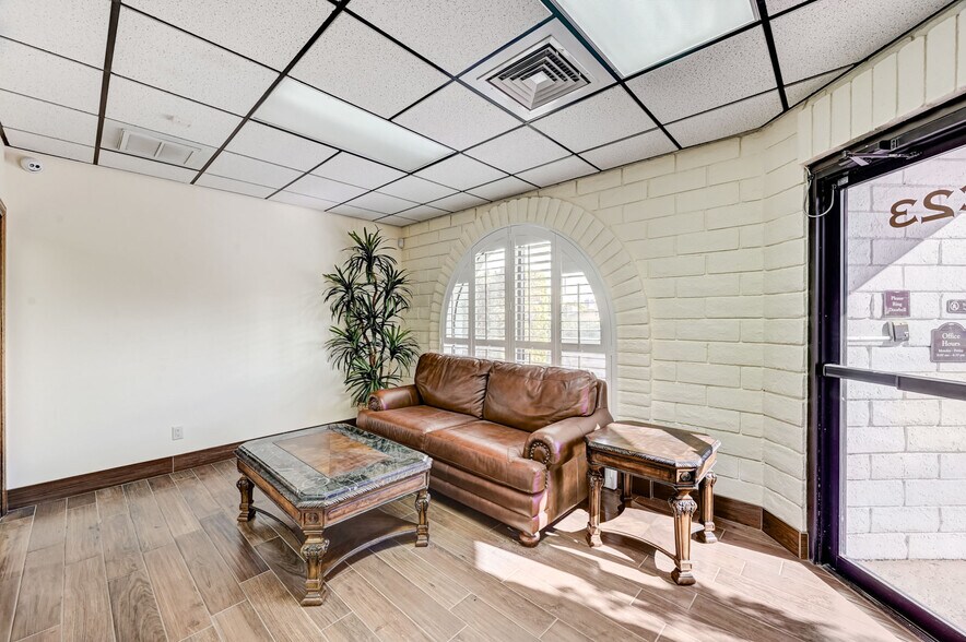 More Photos Of 601 S Rancho Dr, Las Vegas Medical For Sale