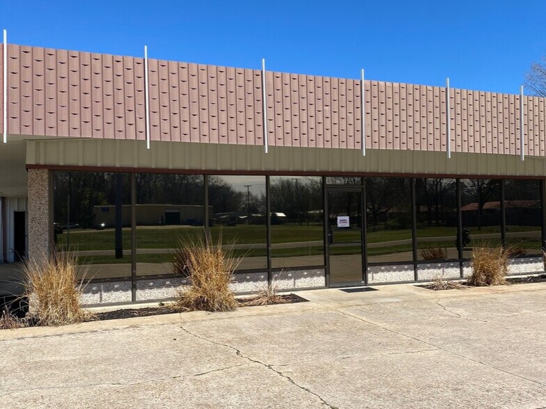 Primary Photo Of 127 Hemlock St, Columbus Office For Sale