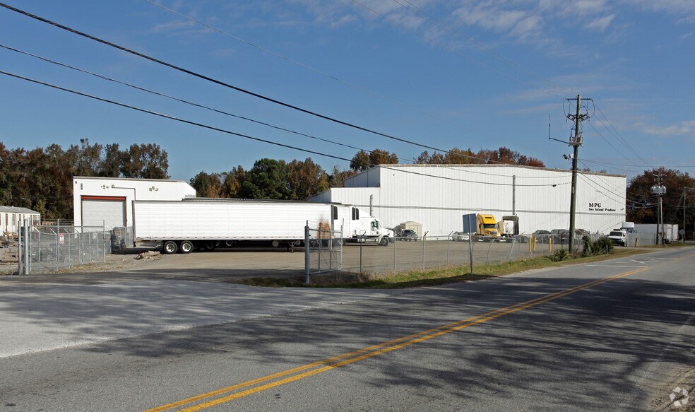 More Photos Of 2600 Louisville Rd, Savannah Distribution For Lease
