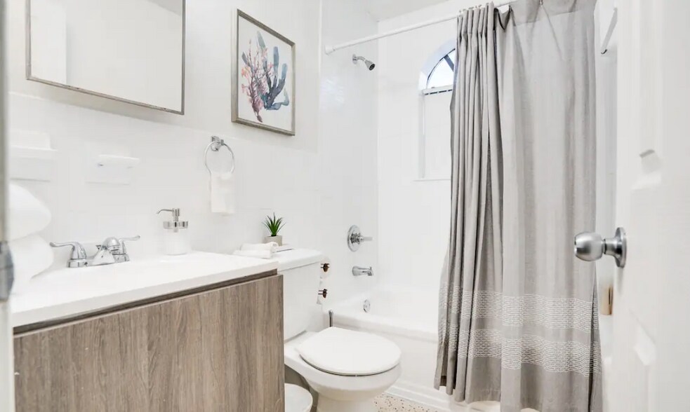 More Photos Of 1645 SW 7th St, Miami Apartments For Sale